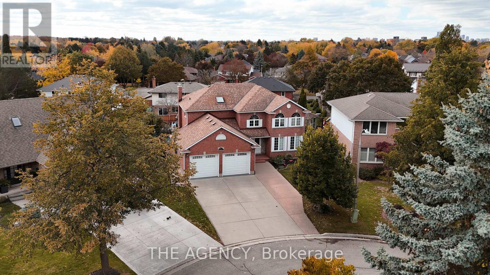 47 BURNT EMBER COURT