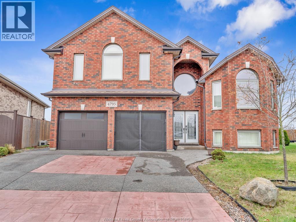 4795 PERIWINKLE CRESCENT - 1