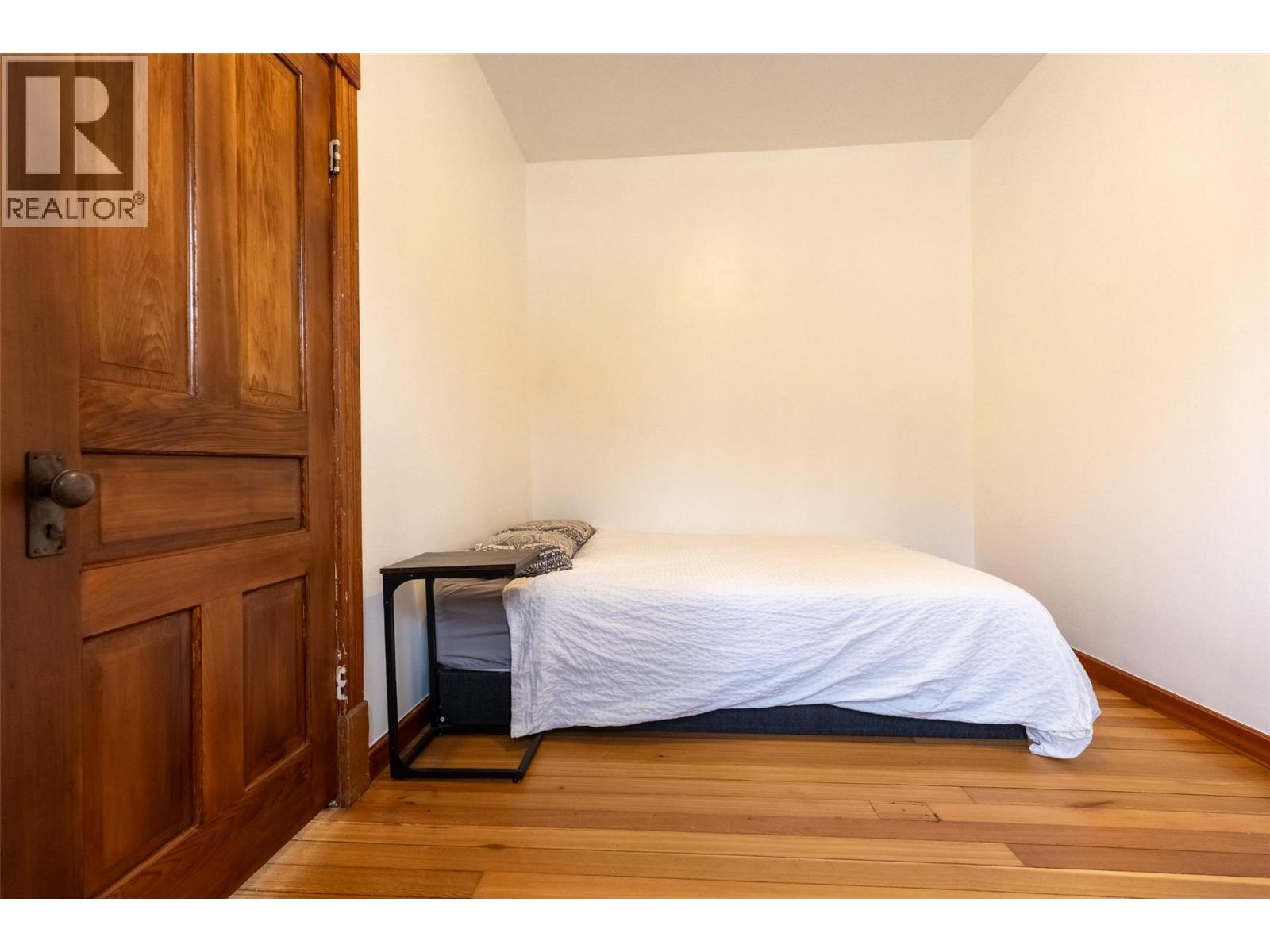 392 6th Avenue, Fernie