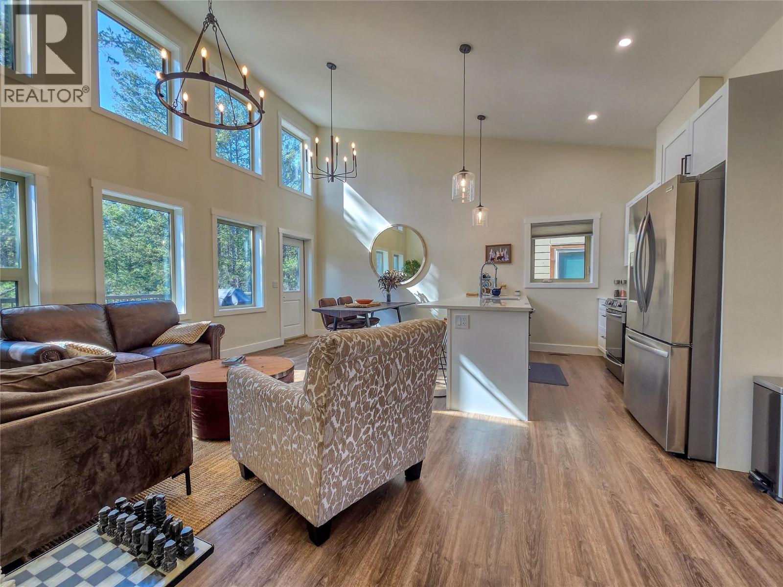 4926 TIMBER RIDGE Road Unit# 32, Windermere