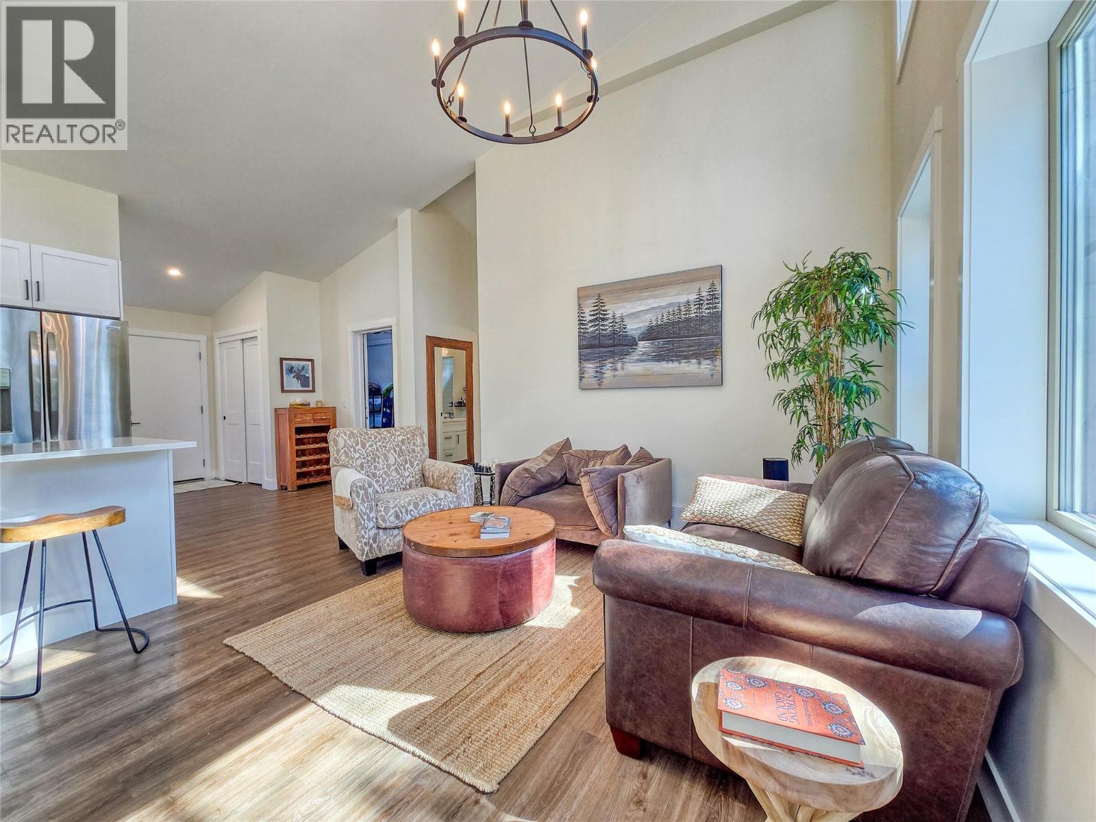 4926 TIMBER RIDGE Road Unit# 32, Windermere