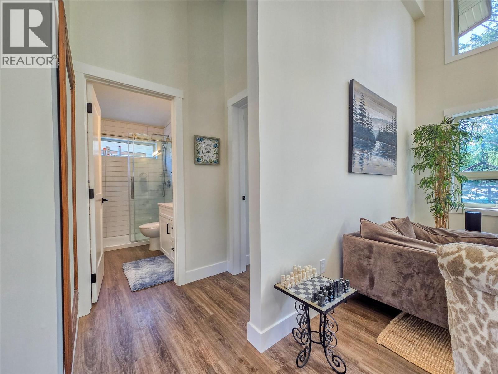 4926 TIMBER RIDGE Road Unit# 32, Windermere