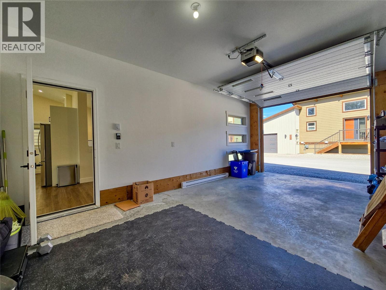 4926 TIMBER RIDGE Road Unit# 32, Windermere