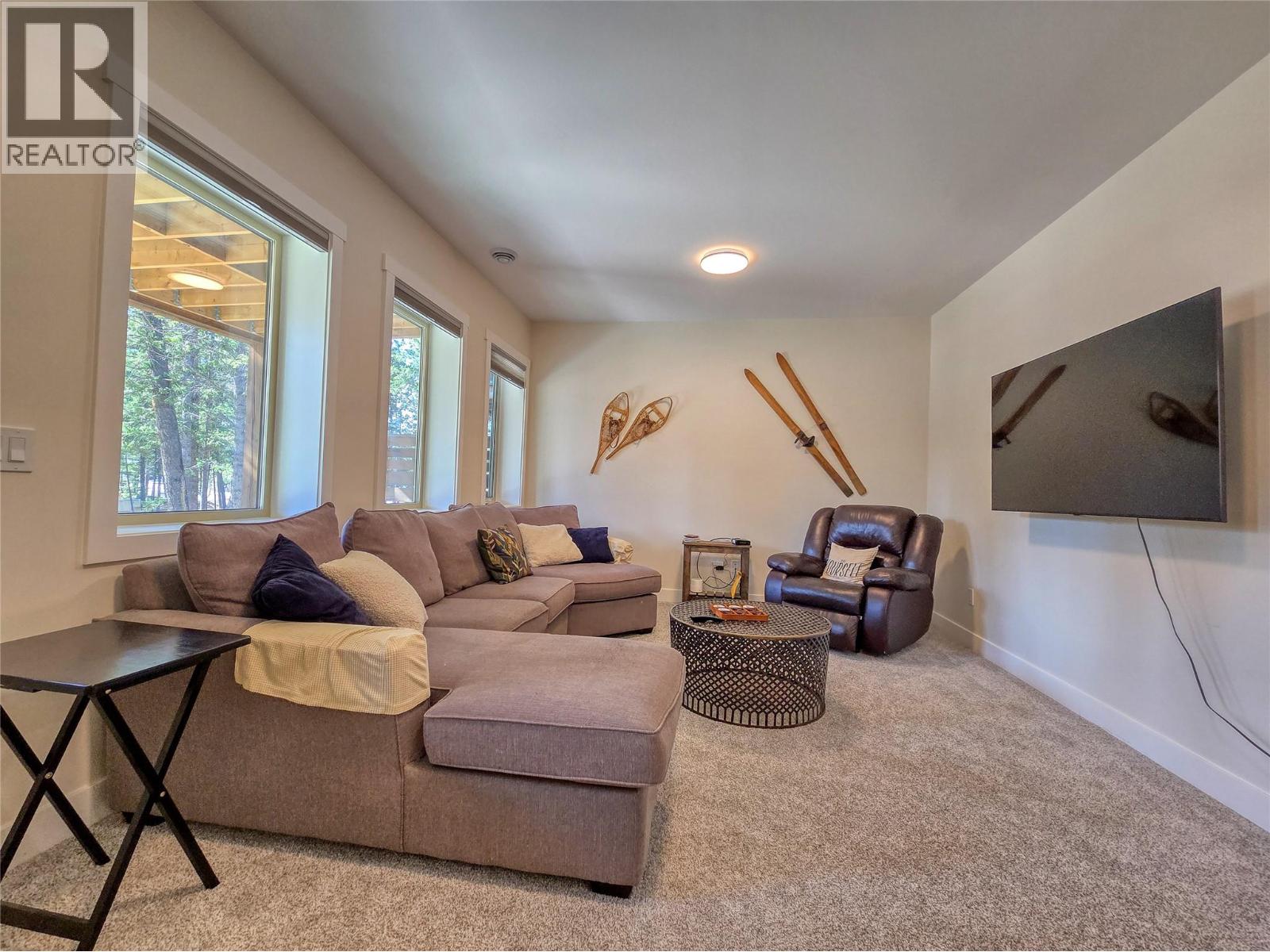 4926 TIMBER RIDGE Road Unit# 32, Windermere