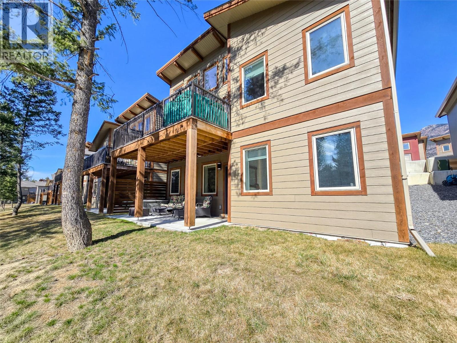 4926 TIMBER RIDGE Road Unit# 32, Windermere