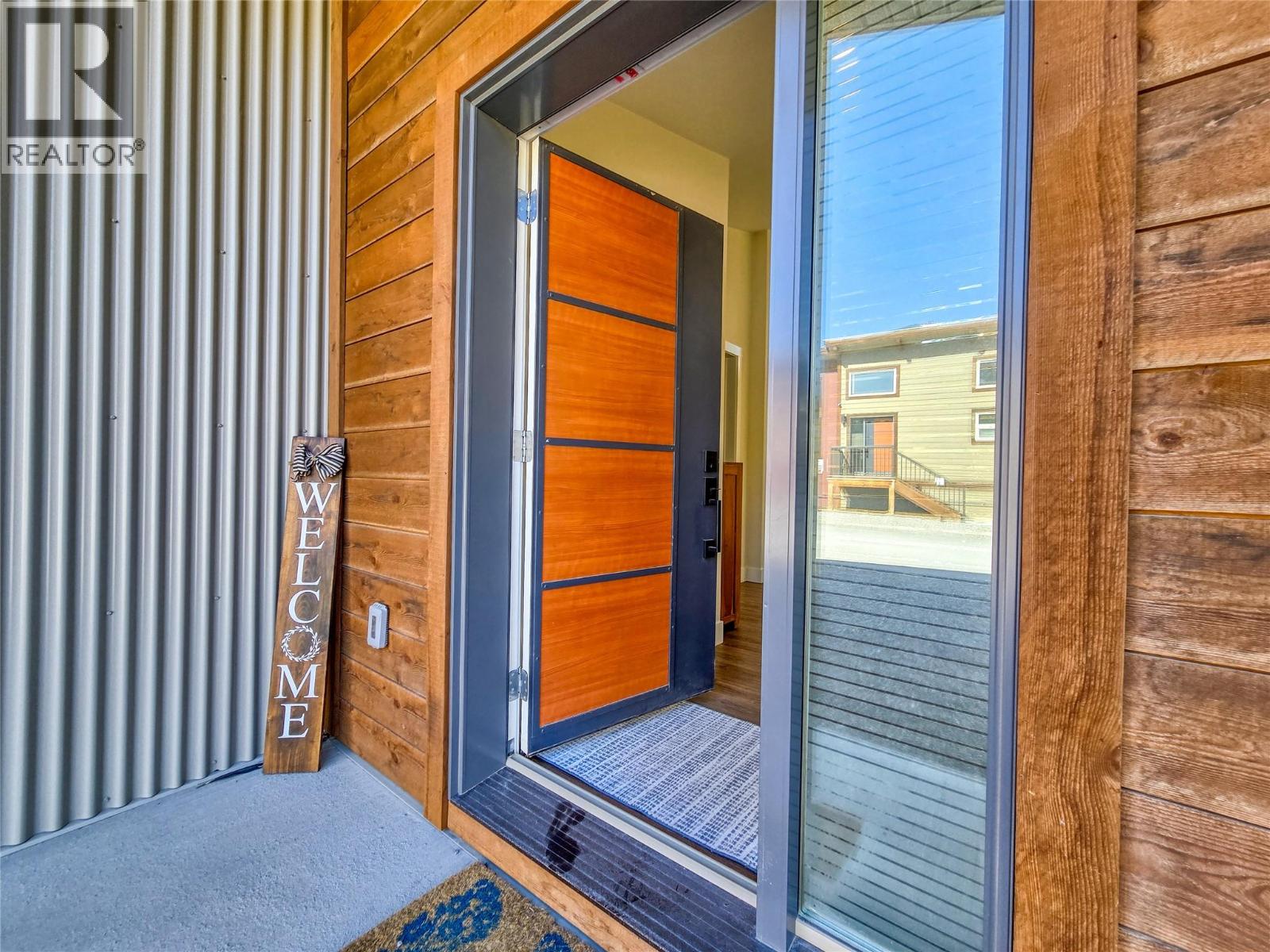 4926 TIMBER RIDGE Road Unit# 32, Windermere