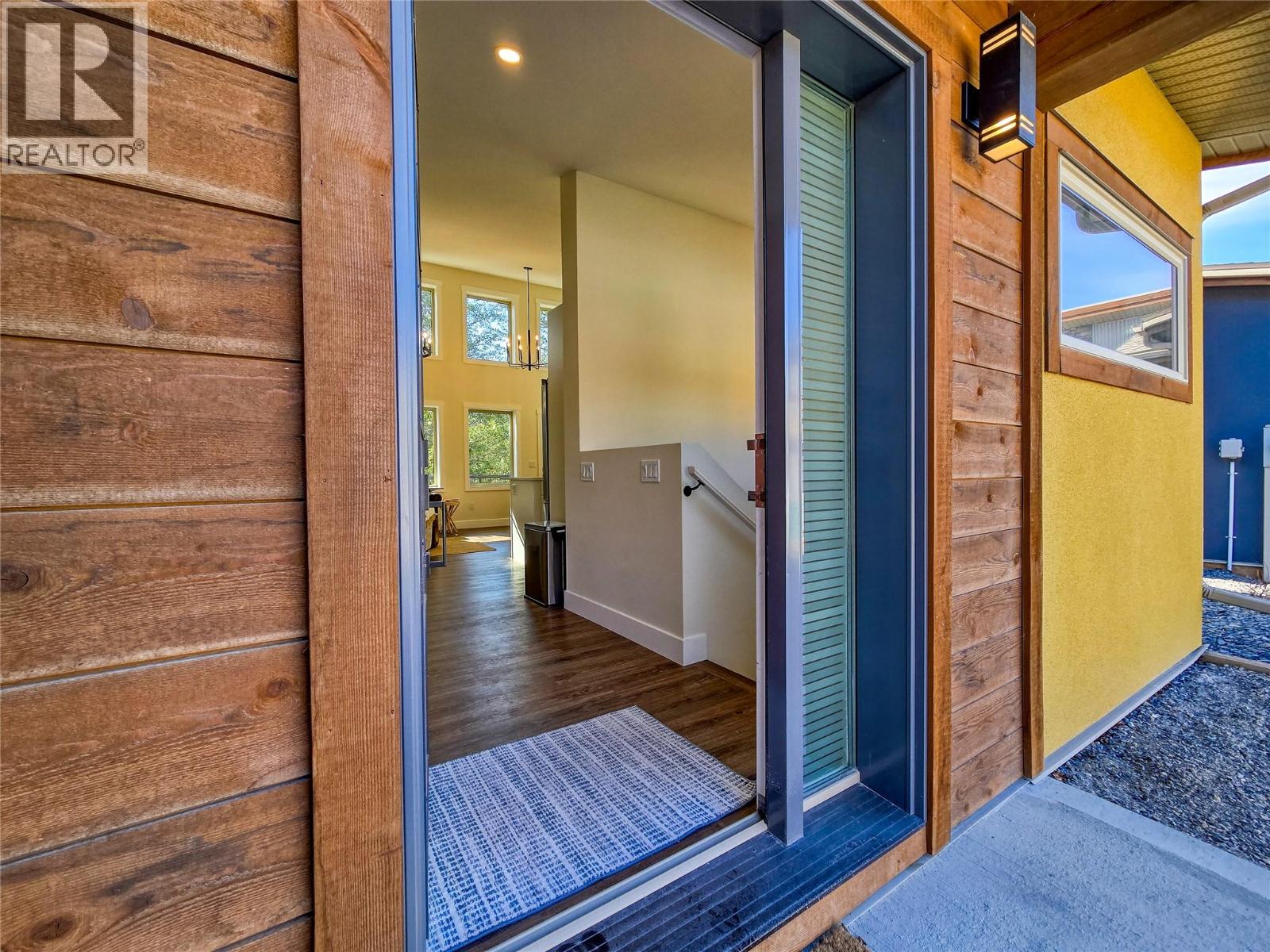 4926 TIMBER RIDGE Road Unit# 32, Windermere