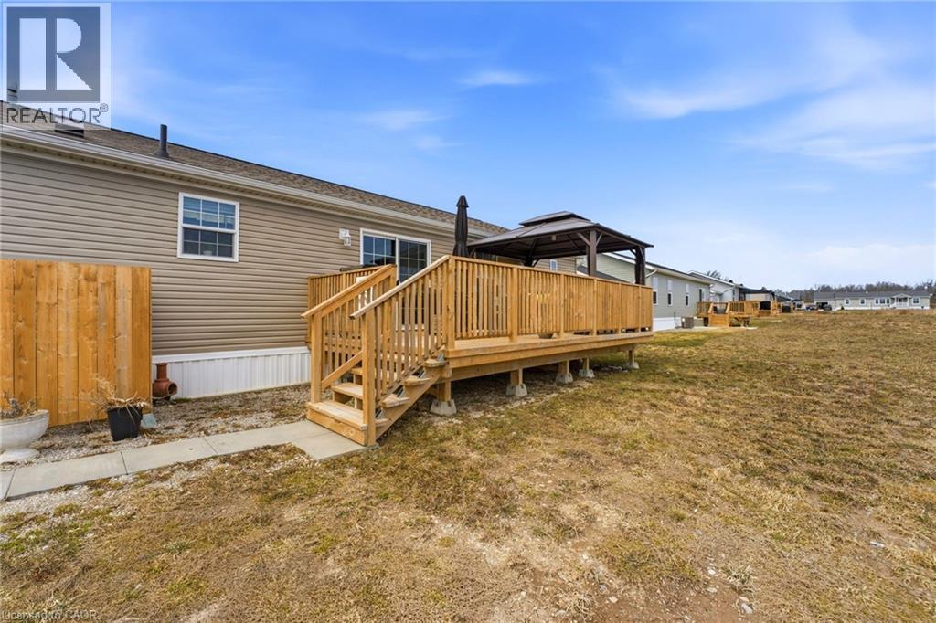20 HICKORY HOLLOW - 38