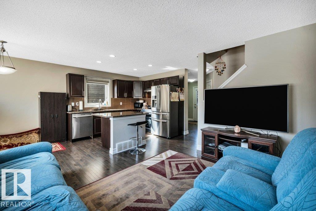 #30 655 TAMARACK RD NW, Edmonton