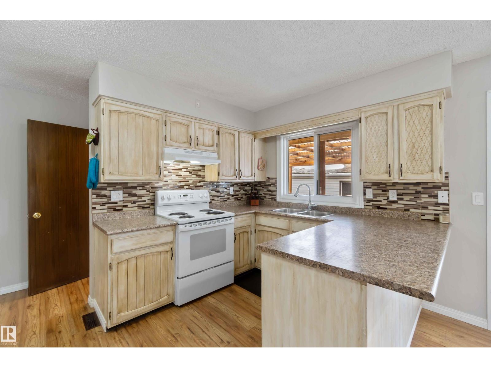 9542 85 ST, Fort Saskatchewan