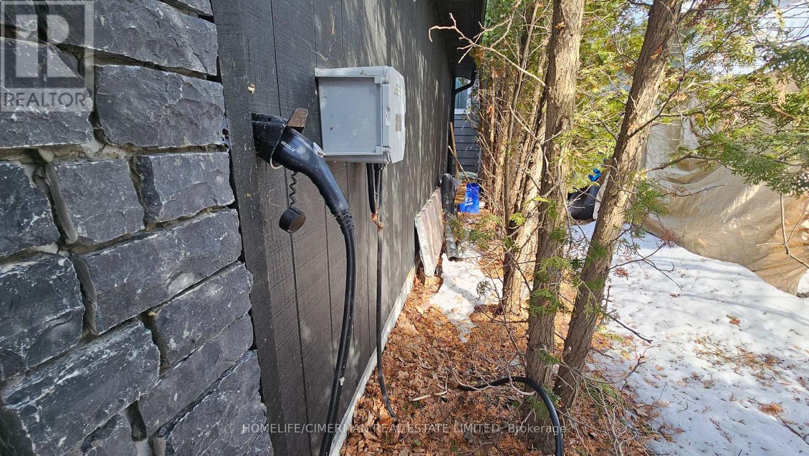 314 ROBINS POINT ROAD - 30