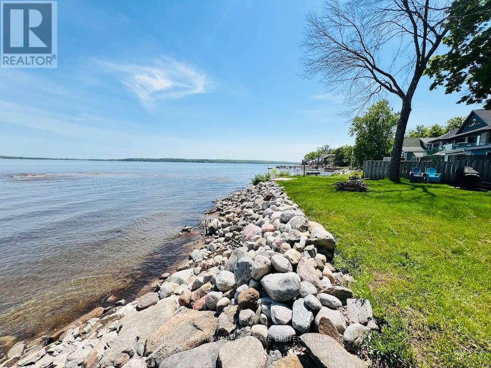 314 ROBINS POINT ROAD - 32