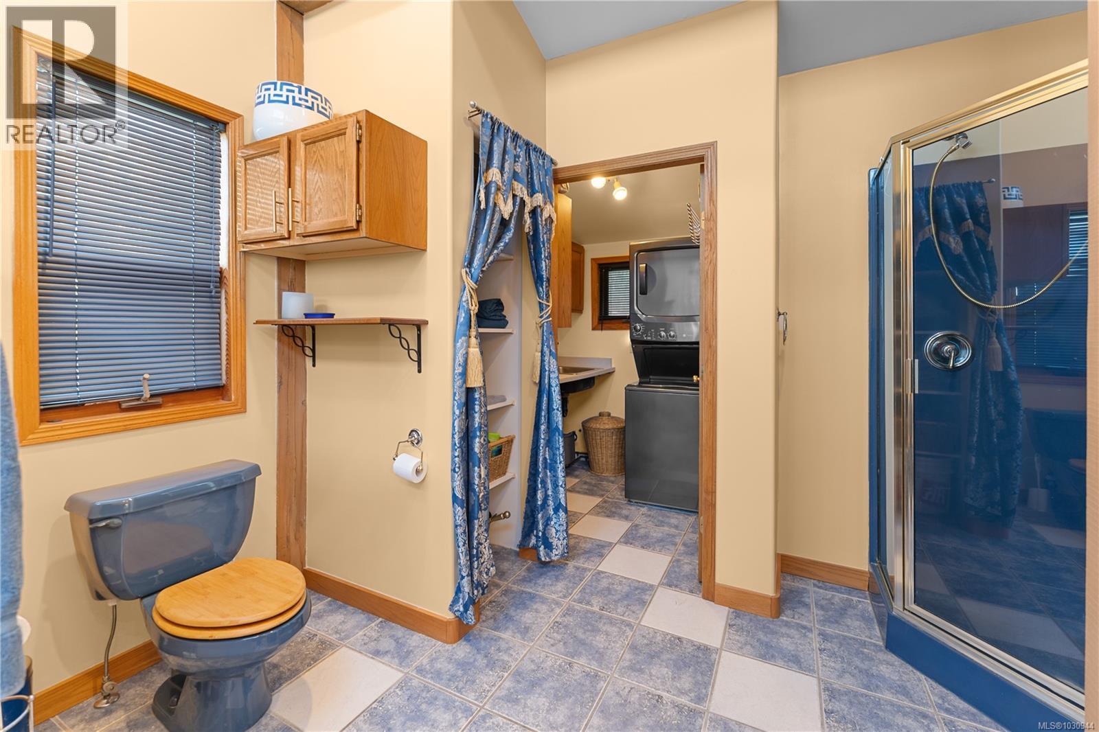 1059 PAT BURNS AVE - 23