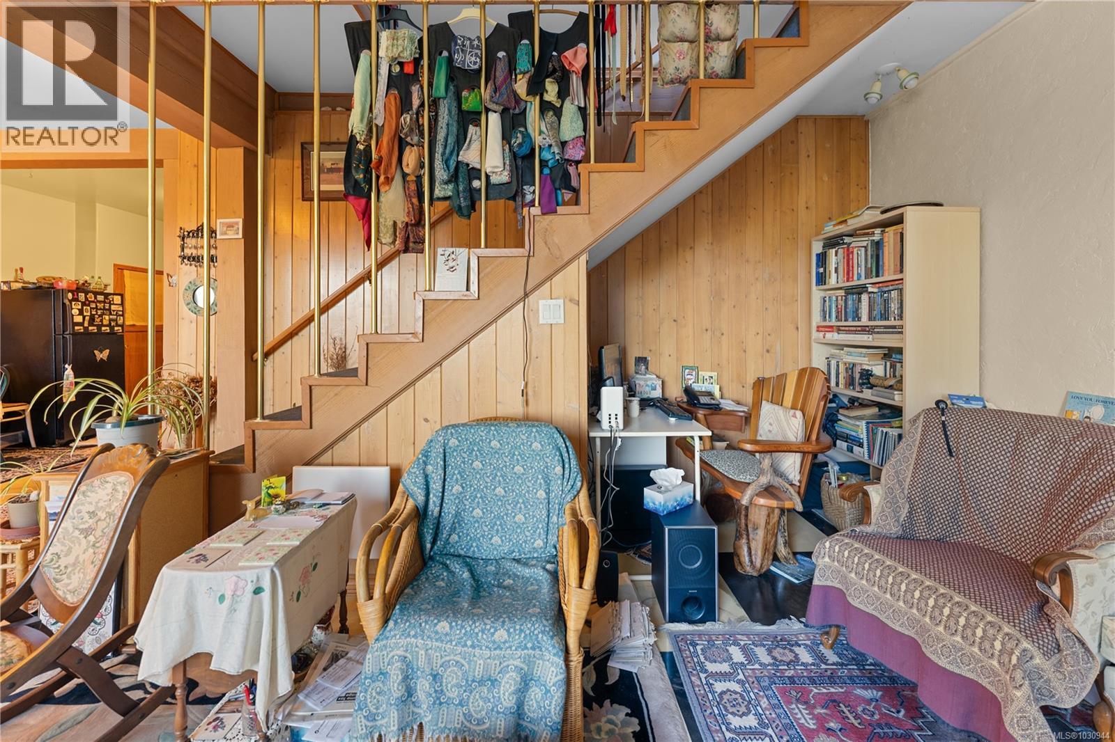 1059 PAT BURNS AVE - 42