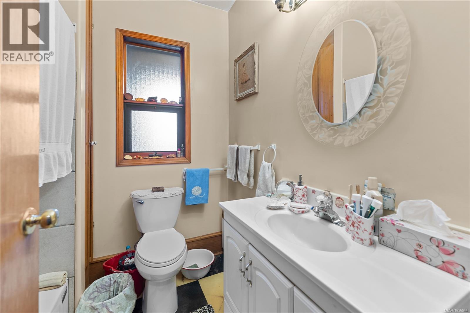 1059 PAT BURNS AVE - 41