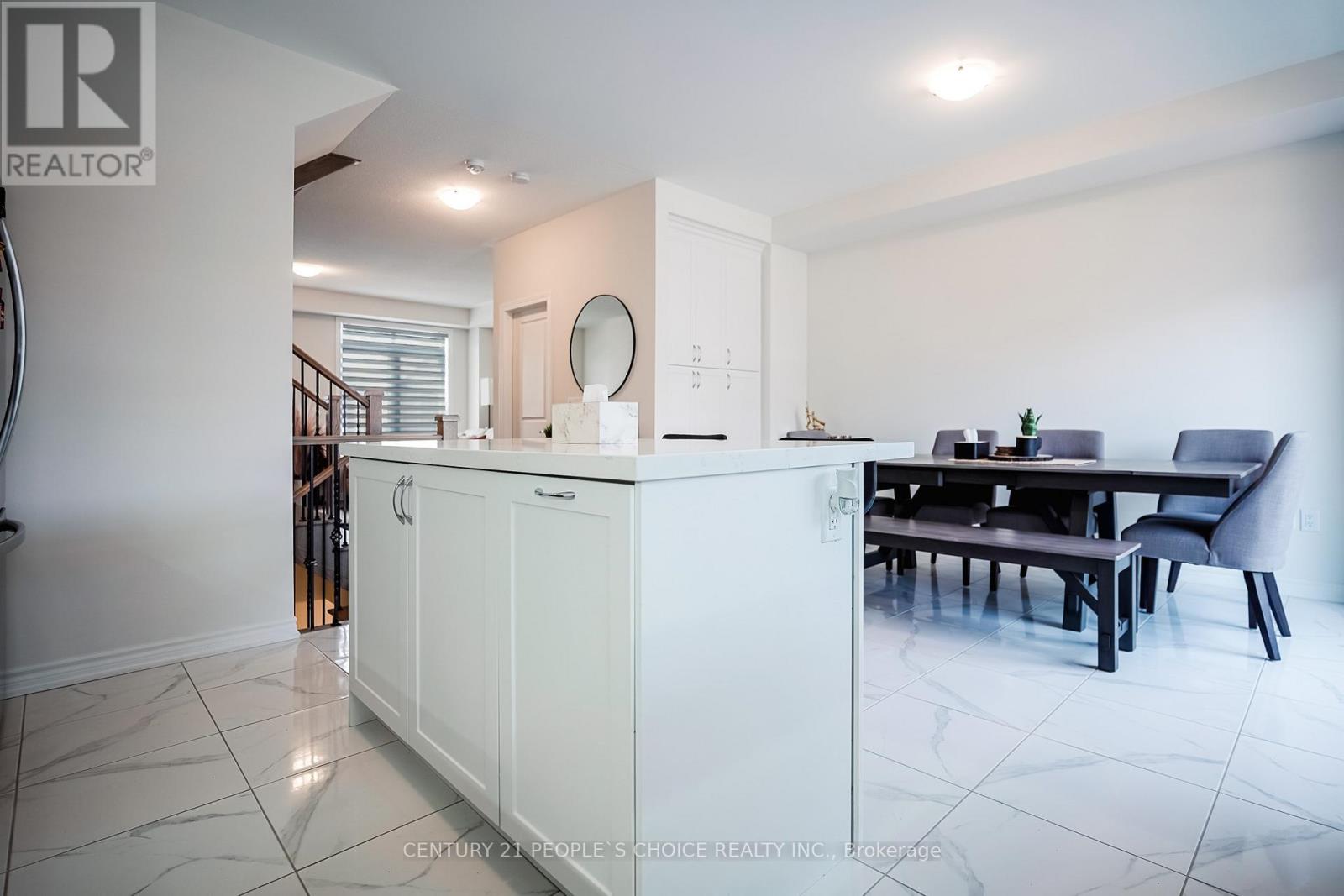 41 MINNOCK STREET W - 24