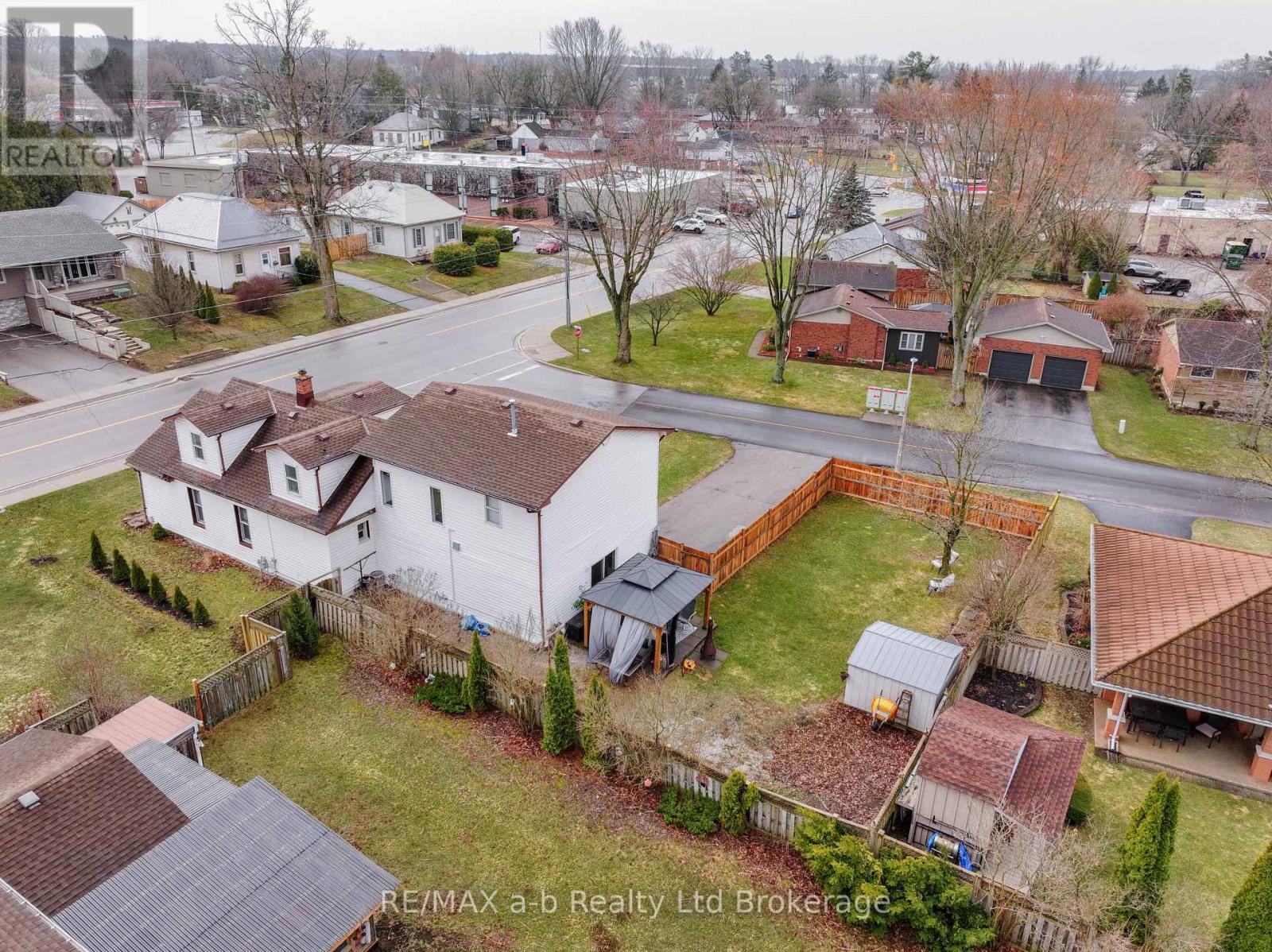 13 POTTERS ROAD N - 45