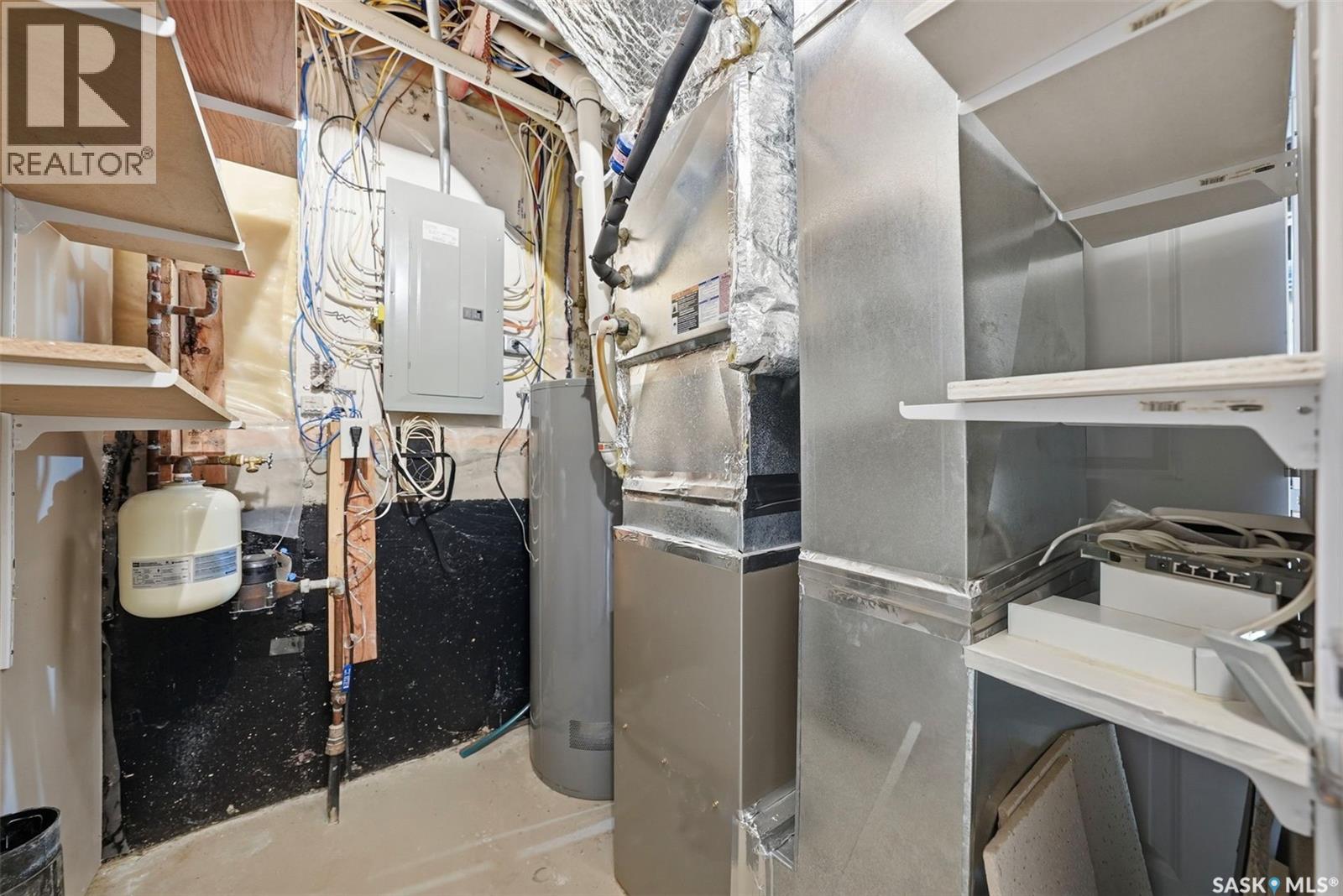 215 Snell CRESCENT - 29