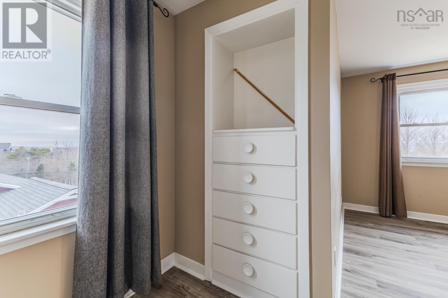 Property 21 of 45 of 15 FAIRVIEW Drive