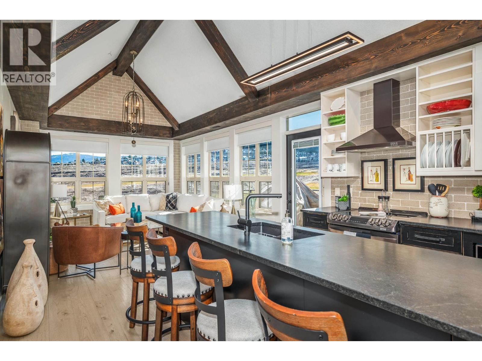 101 Village Centre Court Unit# 432, Vernon