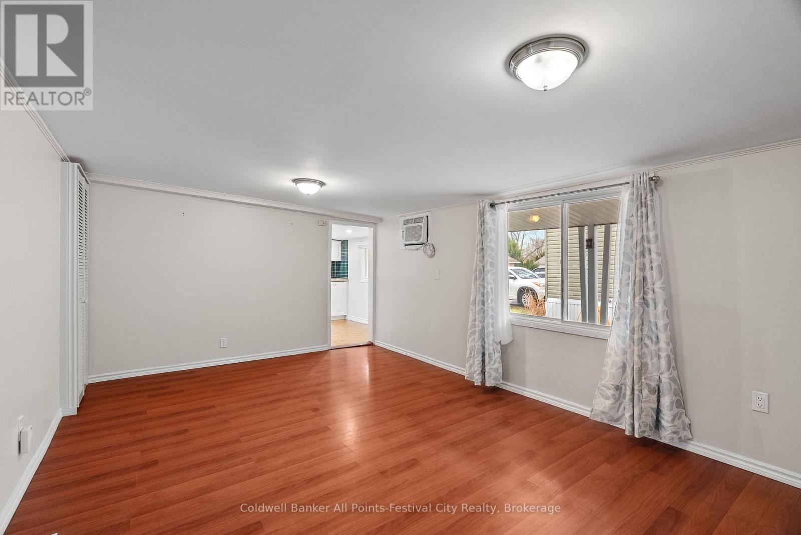 28 SUTTON DRIVE - 13