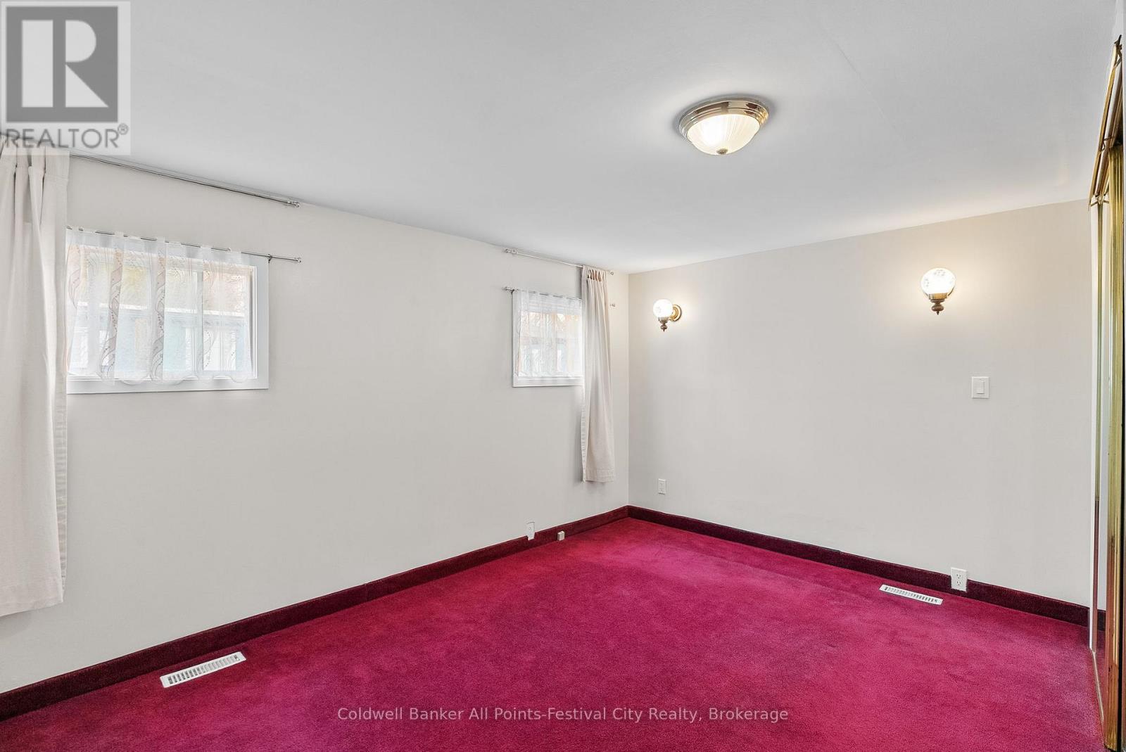 28 SUTTON DRIVE - 20
