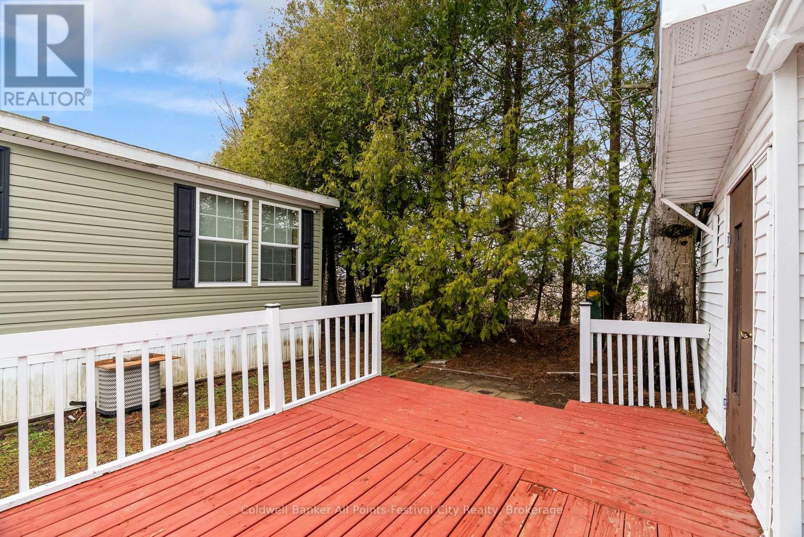 28 SUTTON DRIVE - 25