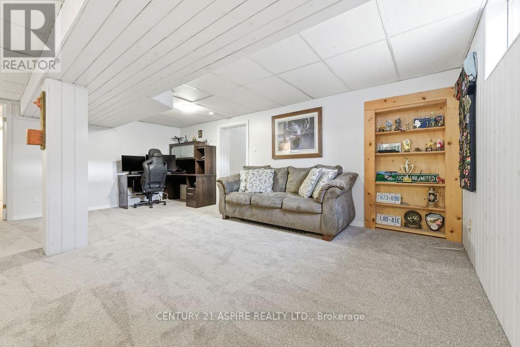 21 HERITAGE DRIVE — photo 30