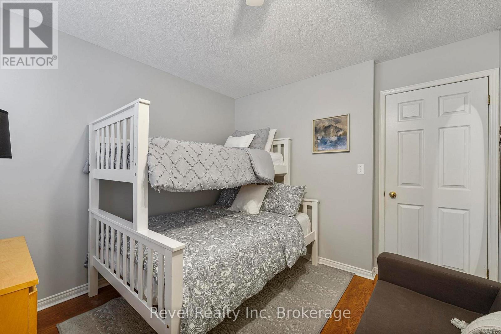71842 SUNVIEW AVENUE - 39