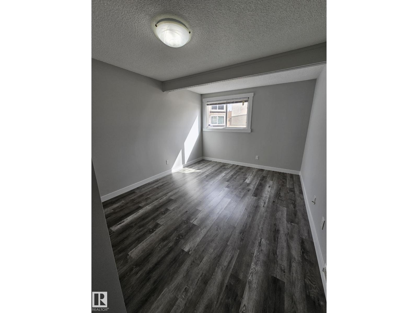 26 NORTHWOODS VG NW, Edmonton