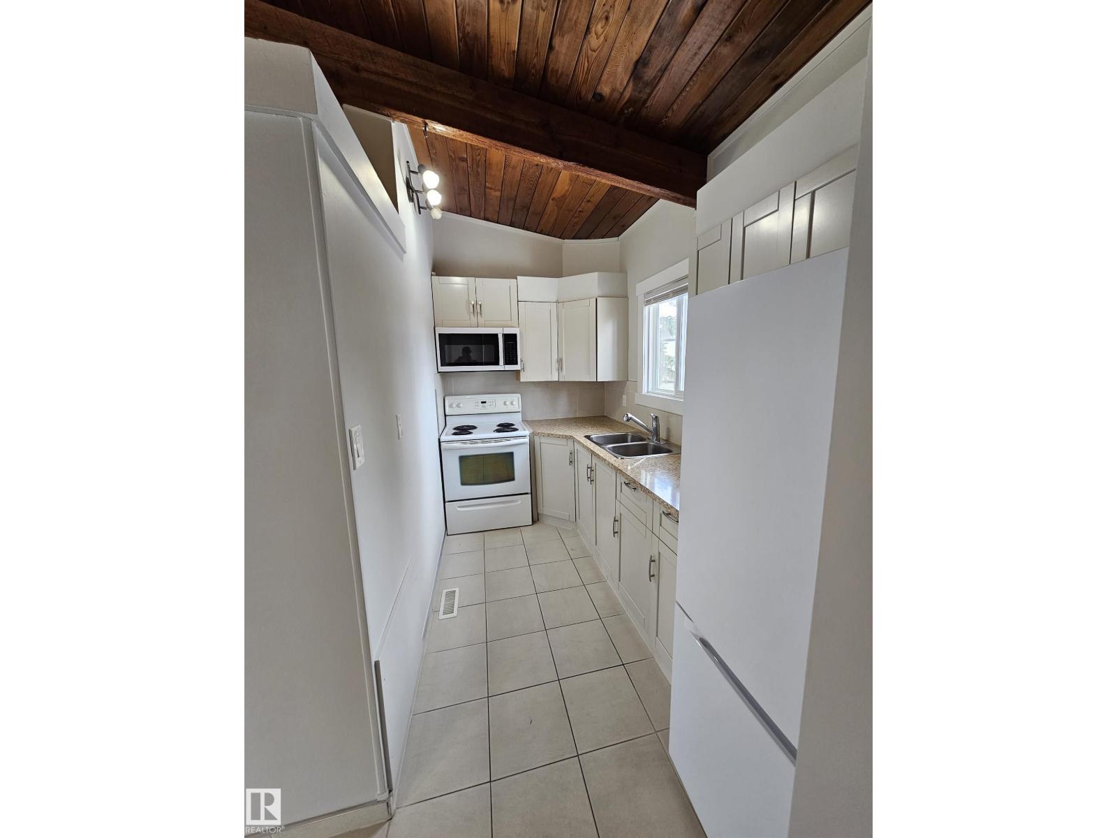 26 NORTHWOODS VG NW, Edmonton