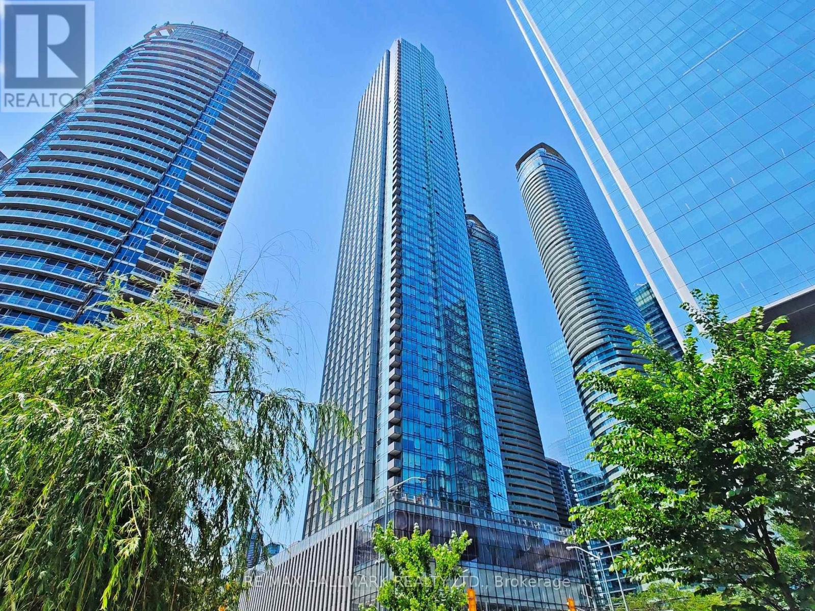 1905 - 10 YORK STREET