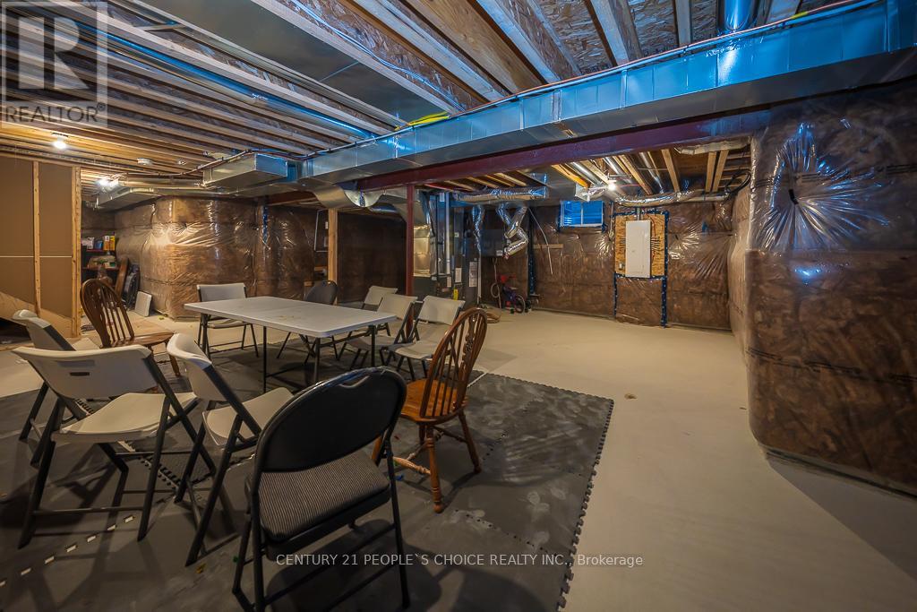 83 ROBIN TRAIL - 14