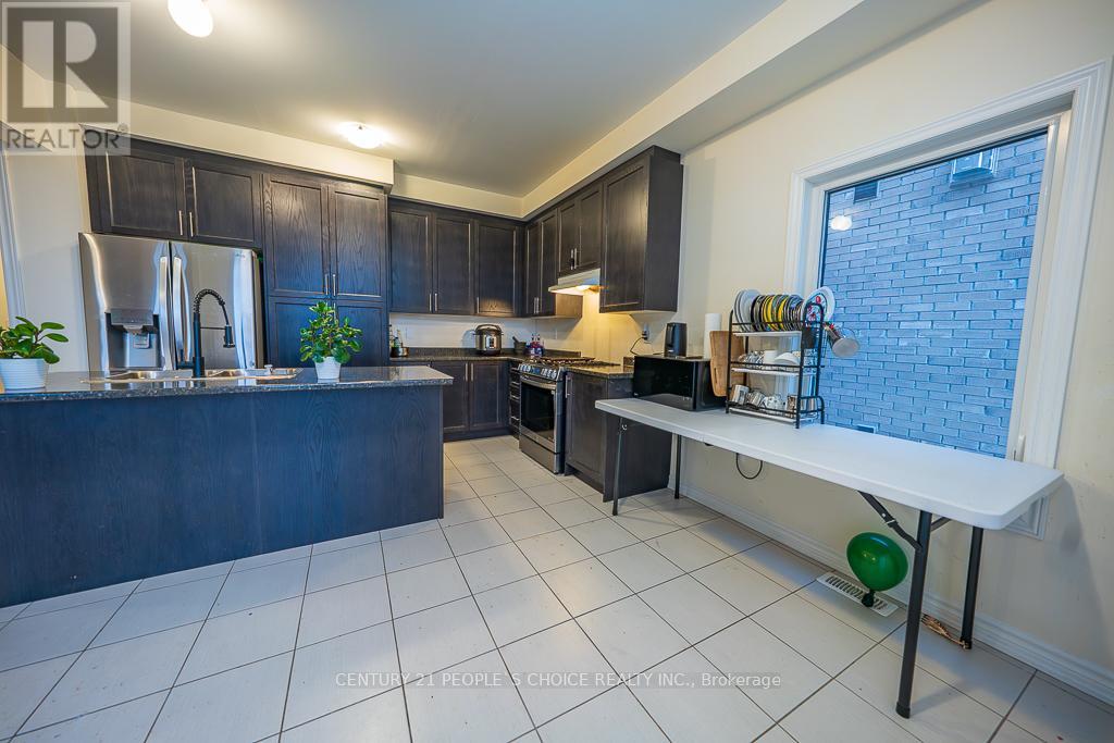 83 ROBIN TRAIL - 3