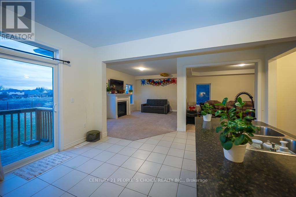 83 ROBIN TRAIL - 4