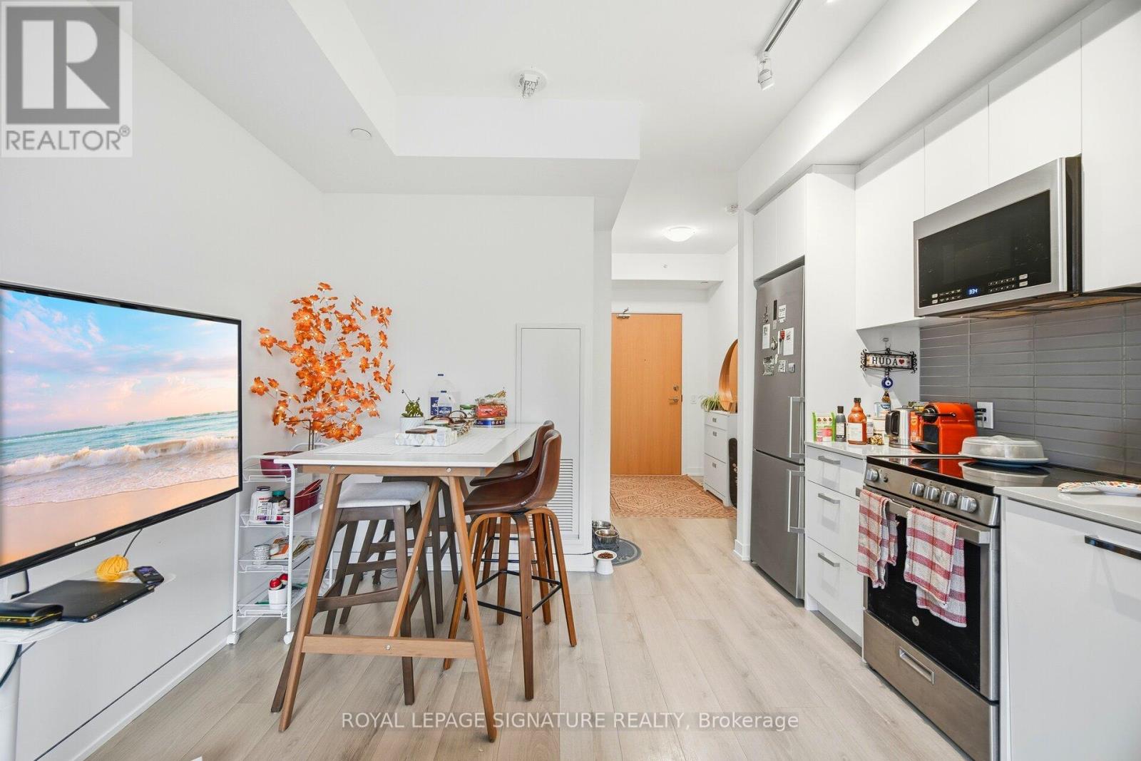 #208 1787 ST CLAIR AVENUE W - 5