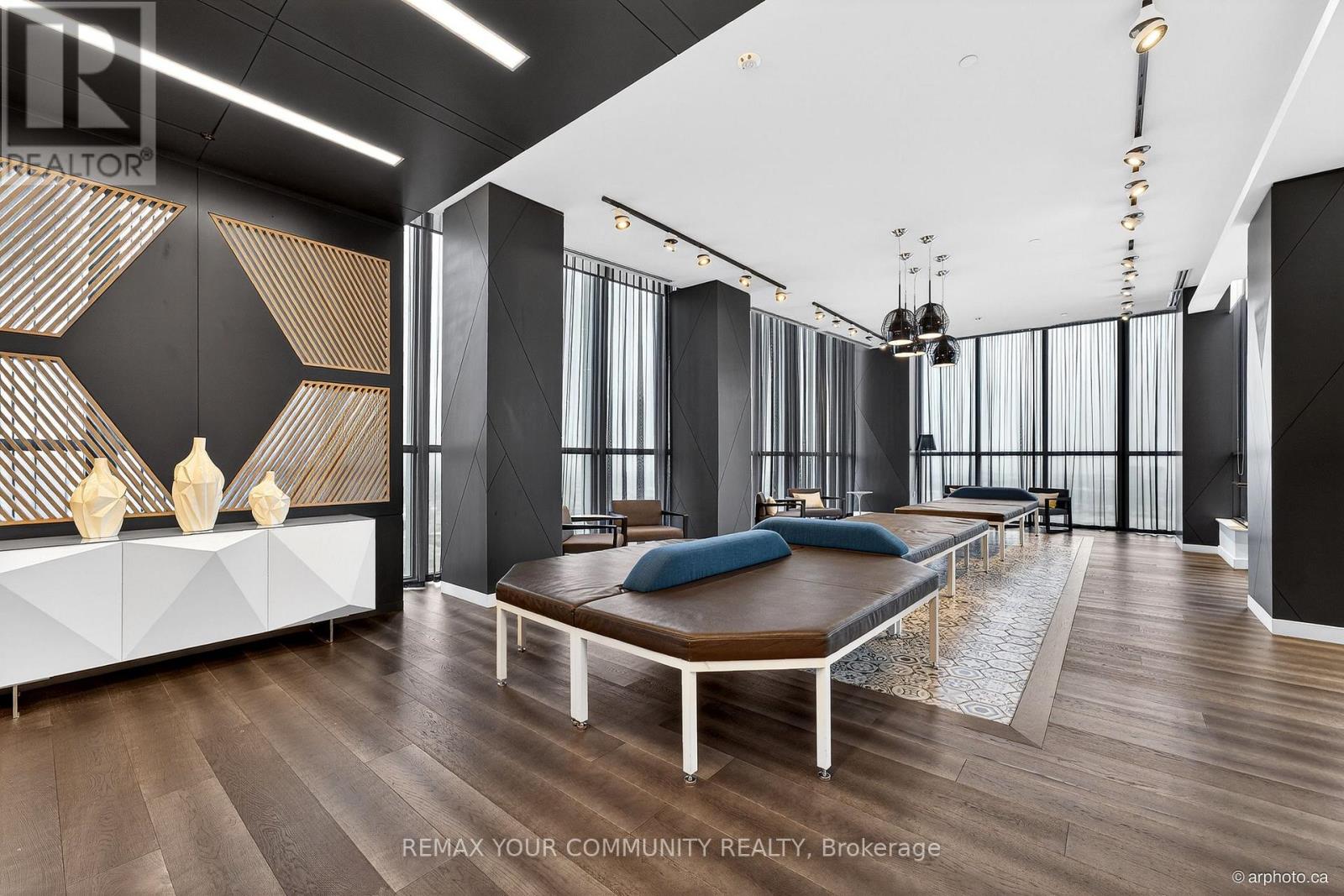 #1307 20 THOMAS RILEY ROAD - 11