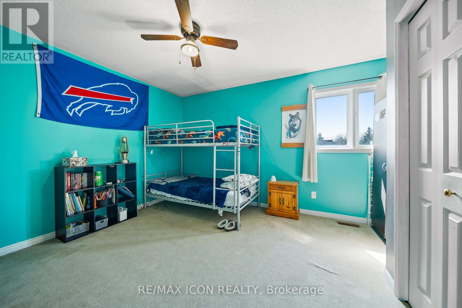 227 WILLIAM STREET E Property Photo