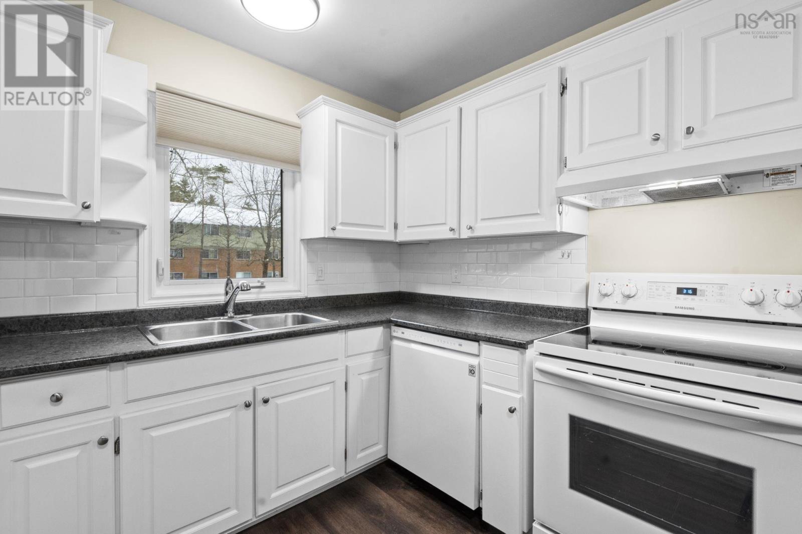 222 WILLETT STREET - 15