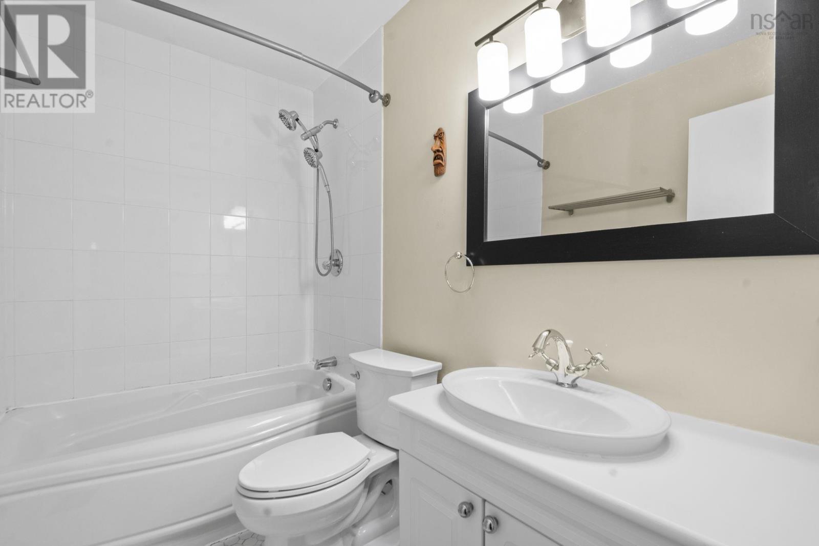 222 WILLETT STREET - 26