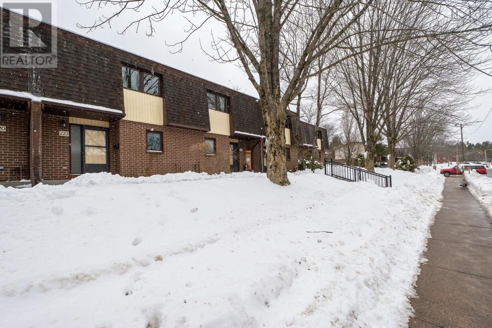 222 WILLETT STREET - 48