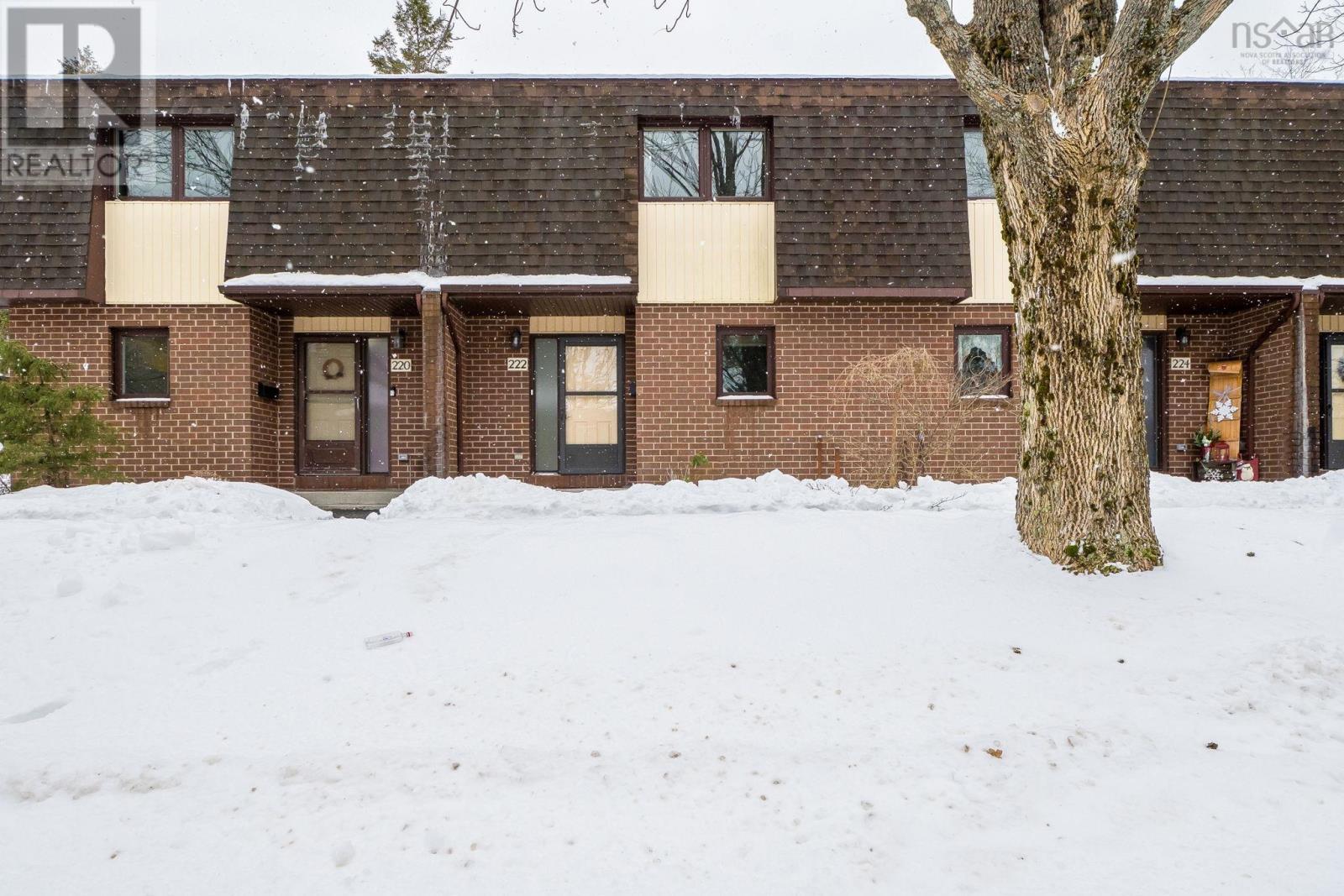 222 WILLETT STREET - 47