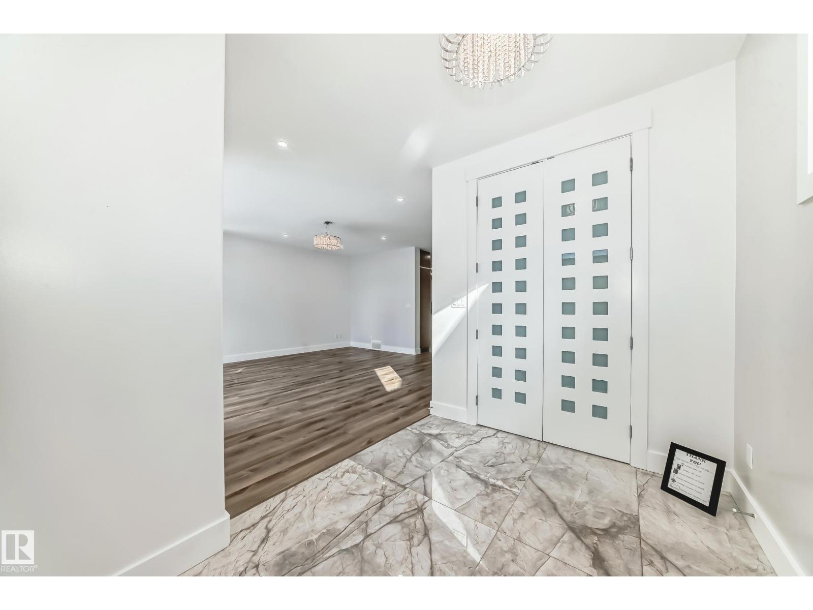 10506 68 AV NW, Edmonton