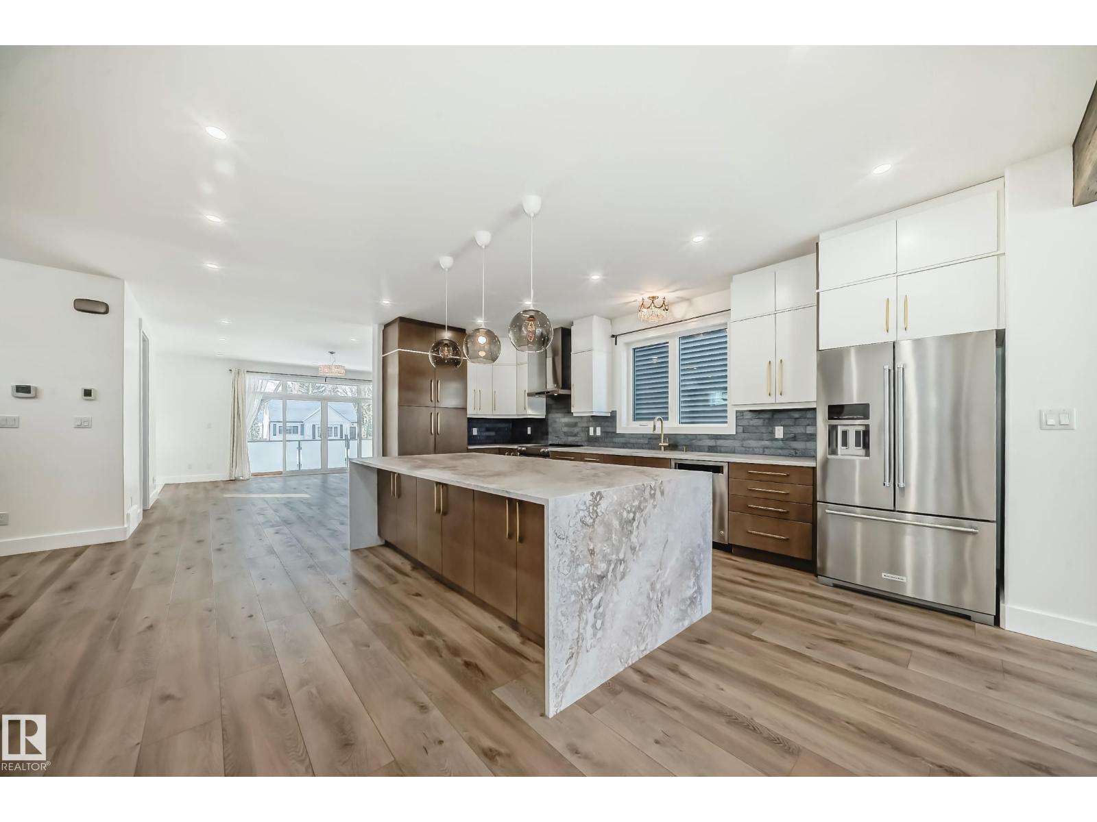 10506 68 AV NW, Edmonton