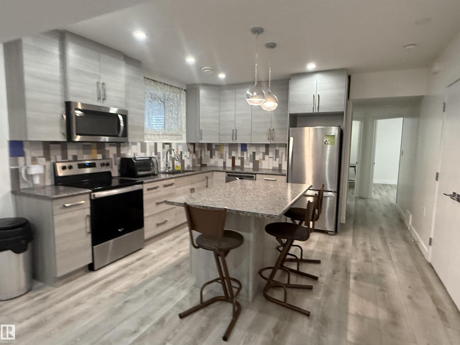 10506 68 AV NW, Edmonton