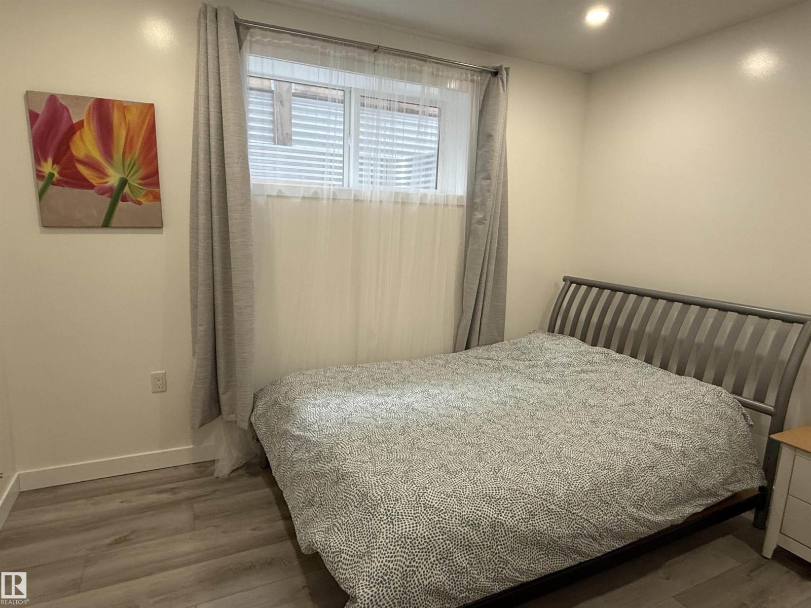 10506 68 AV NW, Edmonton