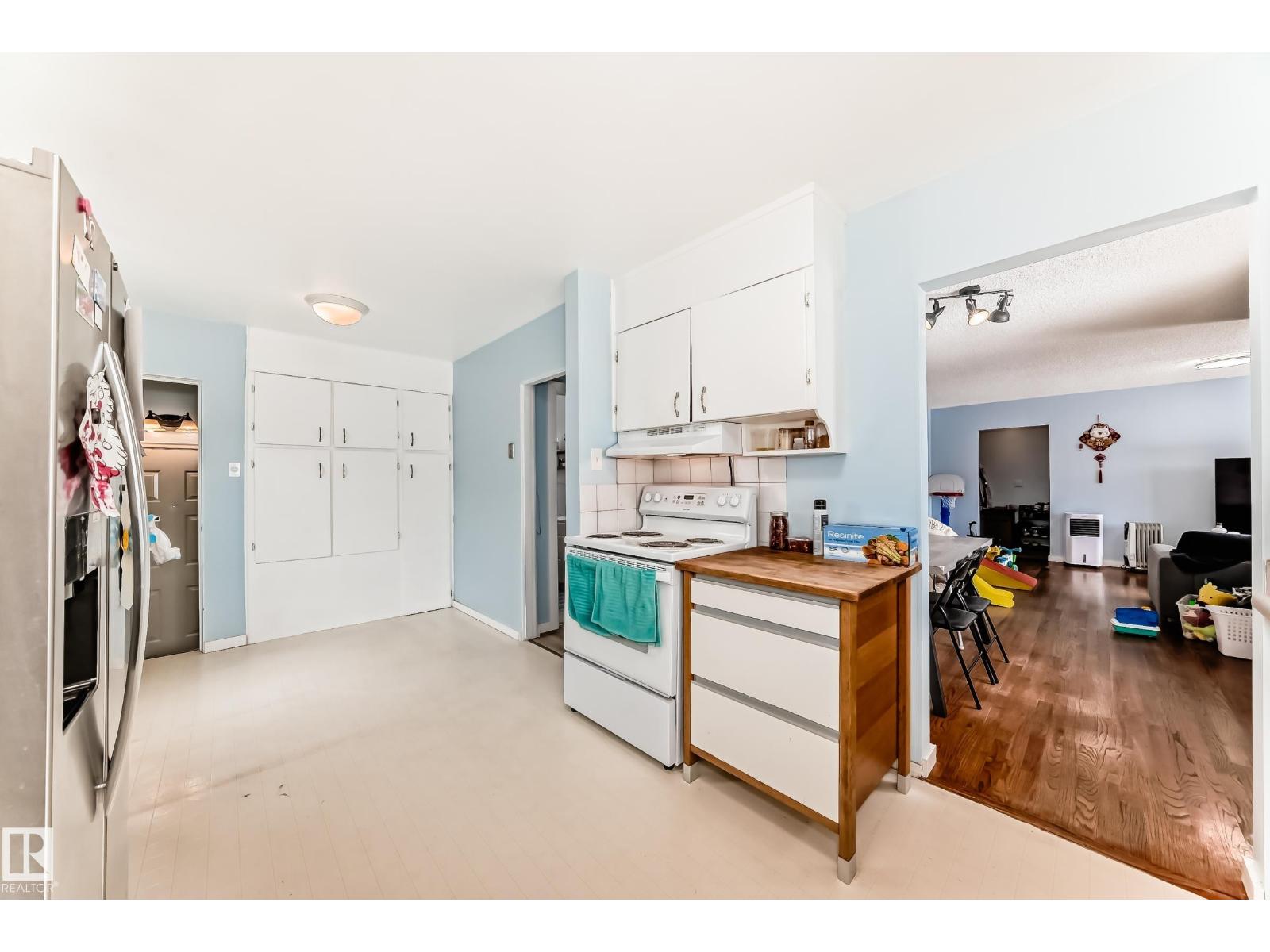 10928 149 ST NW, Edmonton