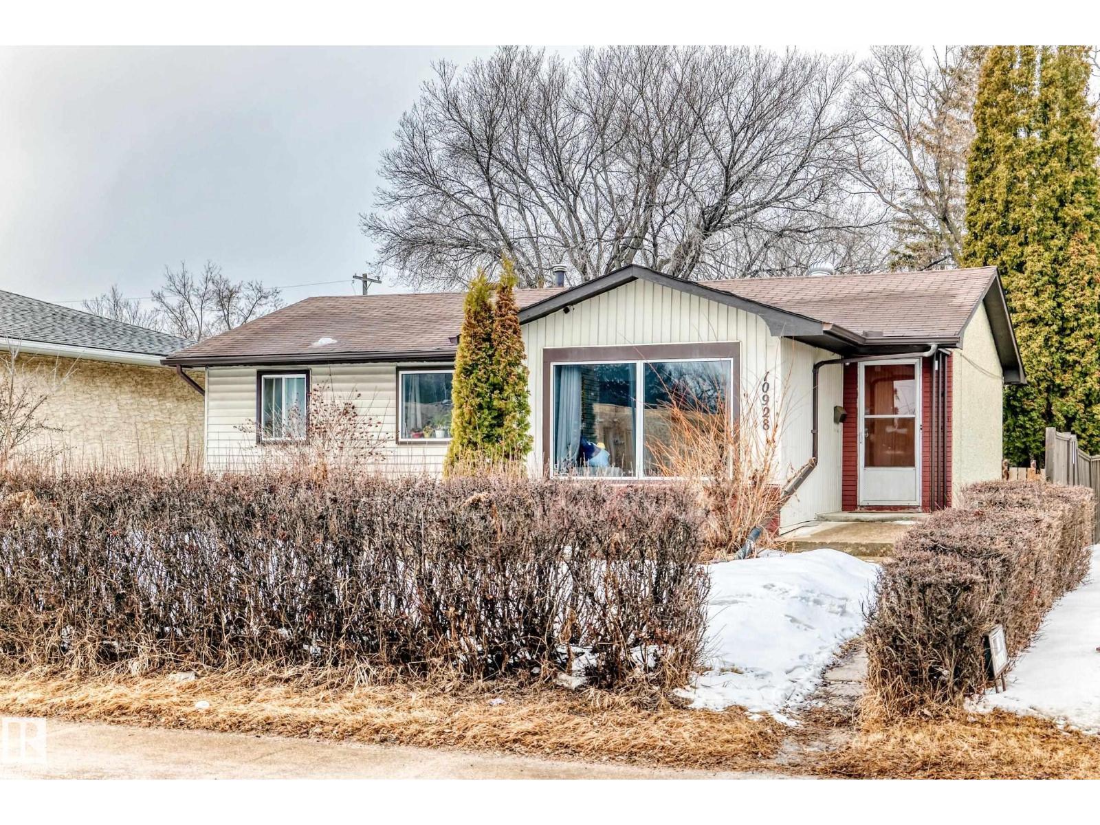 10928 149 ST NW, Edmonton