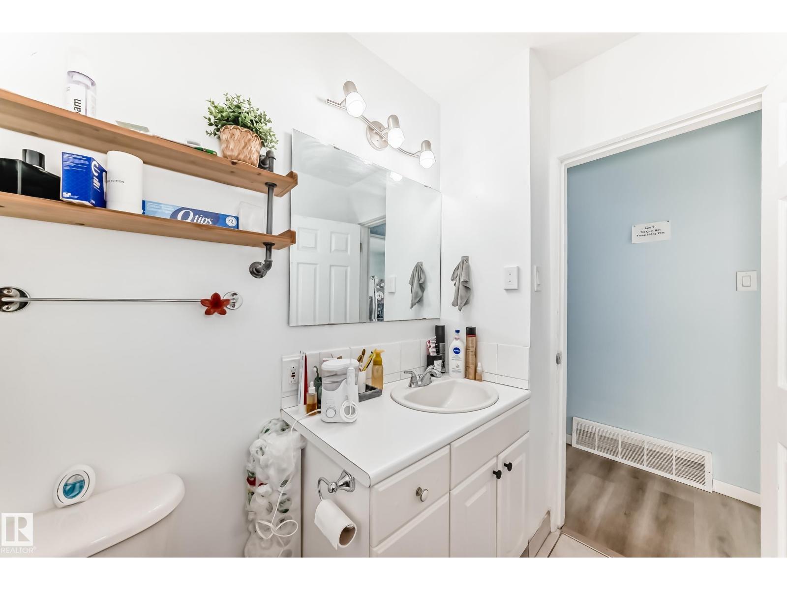 10928 149 ST NW - 21