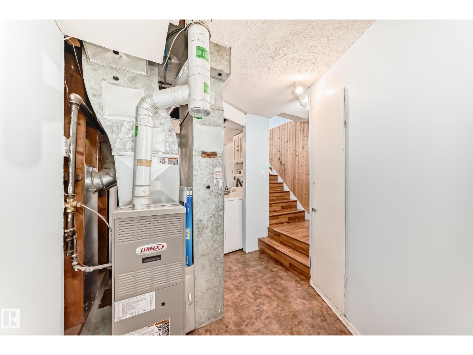 10928 149 ST NW - 22